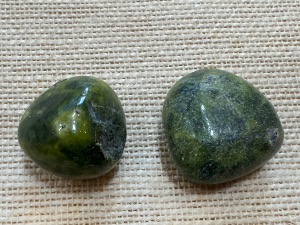 Atlantisite  - Serpentine and Stichtite - 10g to 15g Tumbled stone (Selected)