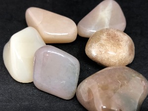 Garnet - Grossular - Tumbled Stone (Selected)