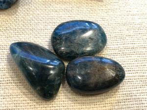 Apatite Green - 16g to 19g Tumbled Stones